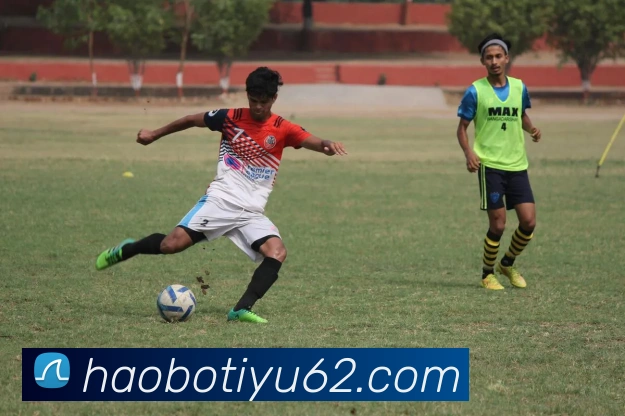 法媒报道罗马与马赛达成一致签约18岁前锋瓦斯达费用2500万欧元